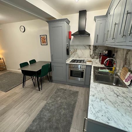 Apartmán Seven Sisters Hideaway Londýn Exteriér fotografie